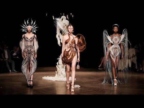 Iris van Herpen ~ Meta Morphism