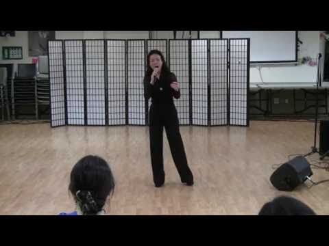 曾燕琴： 烛光里的妈妈