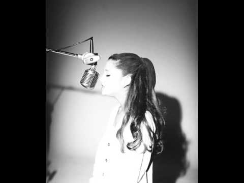 Ariana Grande Gif(3)
