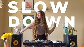 A Smooth House Mix for Slowing Down | Jazzy, Lofi & Minimal Deep House Music screenshot 2