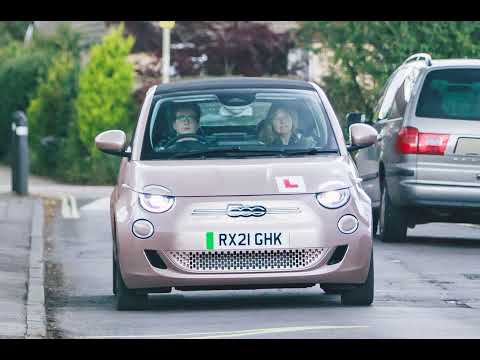 Britské řidičské zkoušky: vojenští zkoušející a nová omezení ke zkrácení čekacích dob