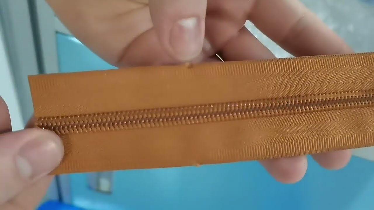 Ultrasonic Metal Zipper Tape Cutting Machine Zips Slider Making for Metal Finished Zipper