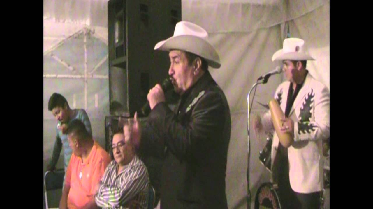 TOMANDO LICORES CANTAN FLORENCIO Y CORNELIO camera iphone 8 plus apk