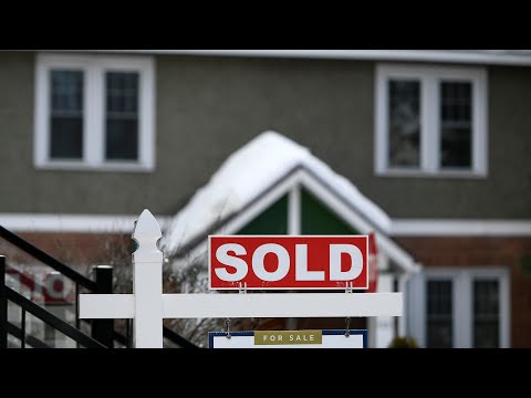 Is Canada at risk of wave of mortgage defaults?