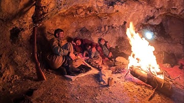 The migration of a nomadic family from one house to another