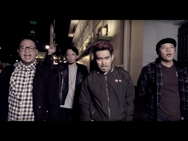 Rocket Rockers - Bersama Taklukan Dunia (Official Music Video) class=