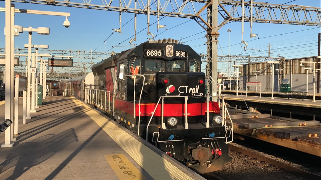 Amtrak, Metro-North, Shore Line East & CTrail Action @ New Haven Union Station (Black Friday 2018)