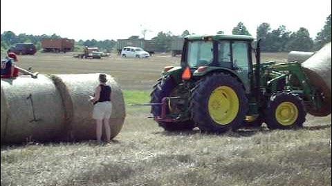 Balenetwrap.net - How to Stack Round Hay Bales
