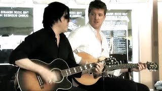 Queens of the Stone Age acoustic @ KROX FM Studios, Austin 2007