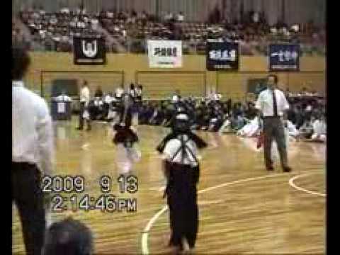 少年剣道　低学年の部決勝大将戦