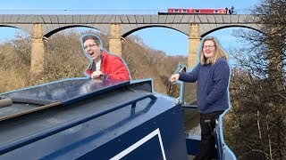 Pontcysyllte Aqueduct with Cruising the Cut on the Llangollen canal