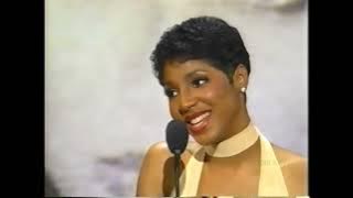 Toni Braxton Beats Mariah & wins-1997 amas(1/8/1997) 4K HD