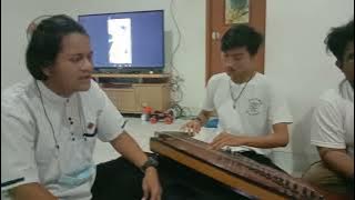 Kembang Gadung versi kecapi