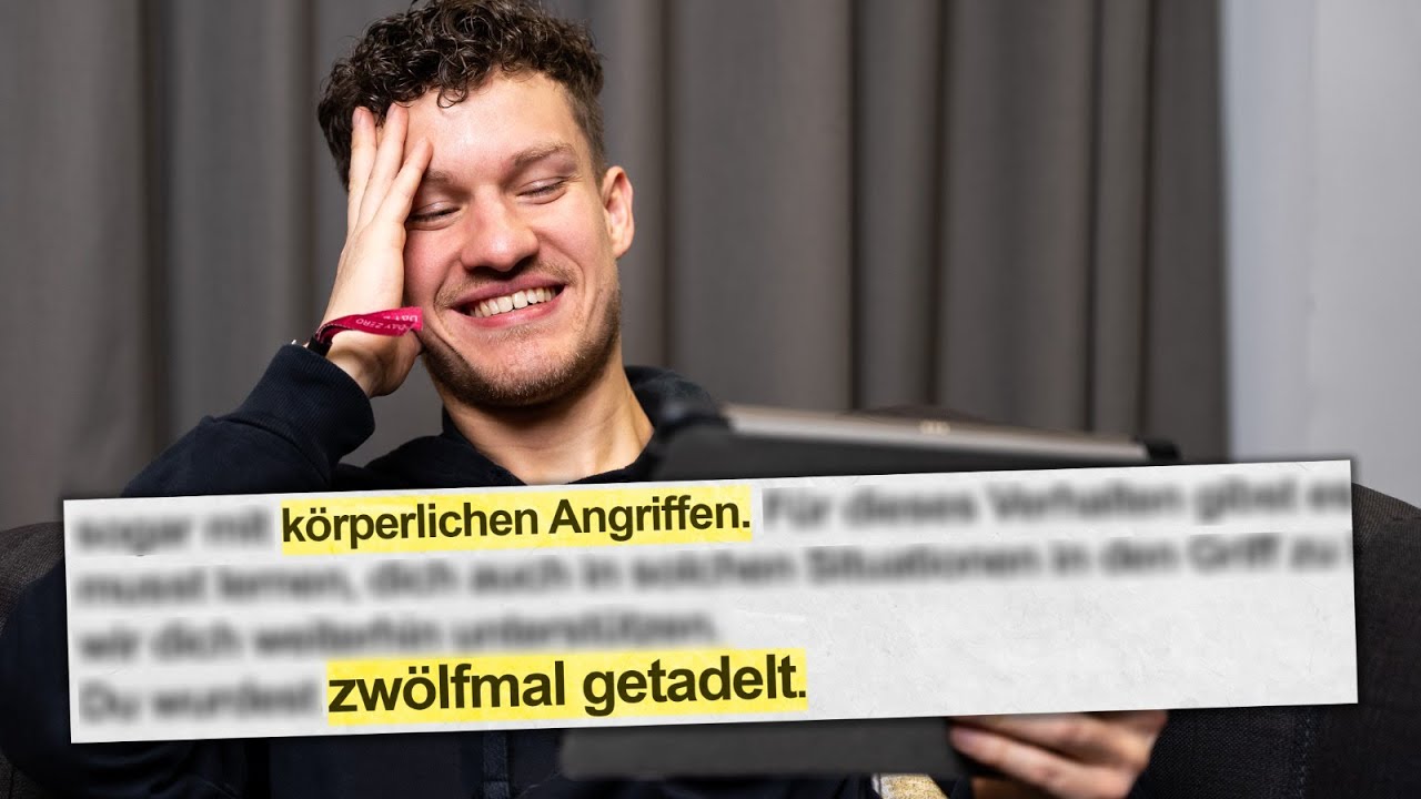 Cambridge-Absolvent reagiert auf seine Schulzeugnisse