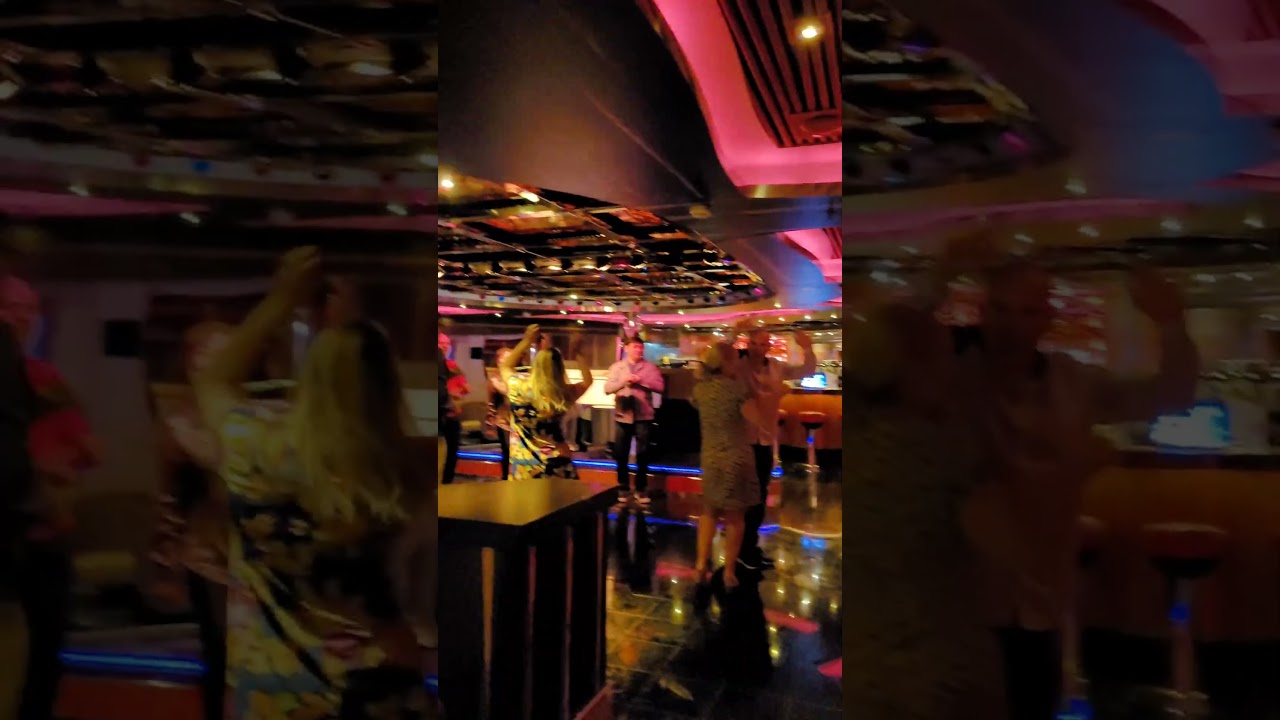 Costa Favolosa-Party #cruiselife #costafavolosa #cruiseparty