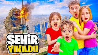 Kuzey Eli̇f Şehi̇r Yikildi Eyvah Mahsur Kaldik