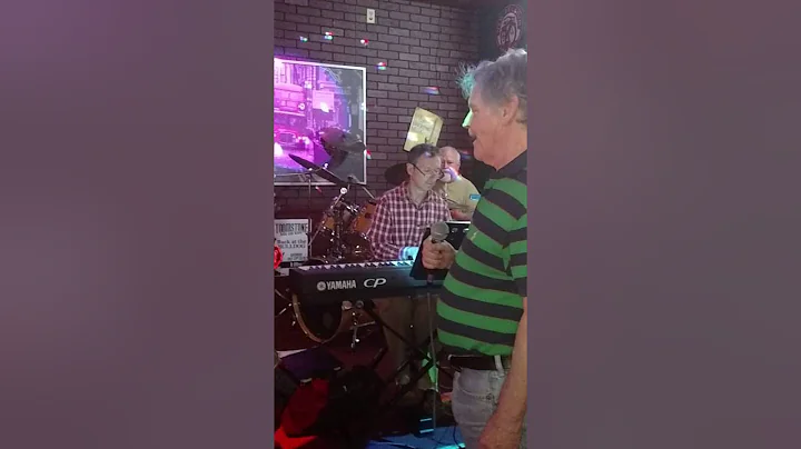 Bob Summers open Mike night