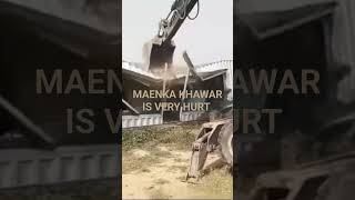Maneka Khawar Crying Over Demolished His Society Because Of Bushra Bibi....