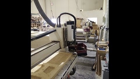 AXYX Model 4004, With Tool Changer, Vacuum Table and Pump