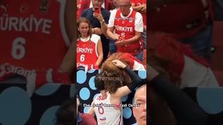 Cedi Osmanın Eşi Ebru Şahin, Avrupa Şampiyonluğu Kaçınca Gözyaşlarına Boğuldu. Şfet
