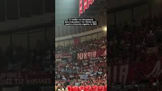 Οι Οπαδοί Του Ολυμπιακού Βροντοφωνάζουν Τον Εθνικό Ύμνο, Γεμάτο Ελληνικές Σημαίες Το Σεφ