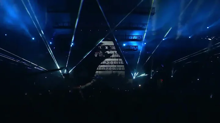 Carl Cox Live @ Ultra Resistance Megastructure Mia...