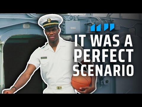 How David Robinson Decided Between Naval Service and the NBA | Undeniable with Joe Buck