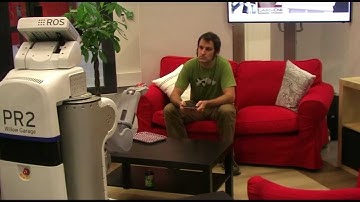 "Talking to my robot": from knowledge grounding to dialogue processing