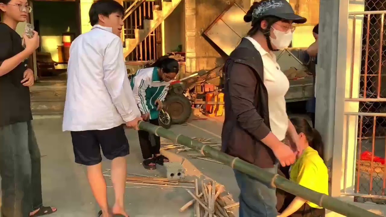 10a5_ Phần dự thi Khoảnh khắc ấn tượng trường THPT Hoàng Văn Thụ năm học 2024 -2025.