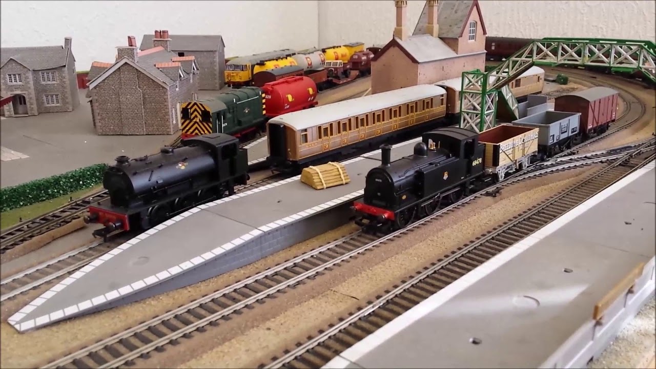 hornby mixed freight digital train set