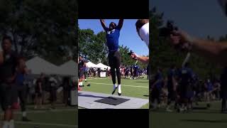He literally floated! 47” vertical 🤯