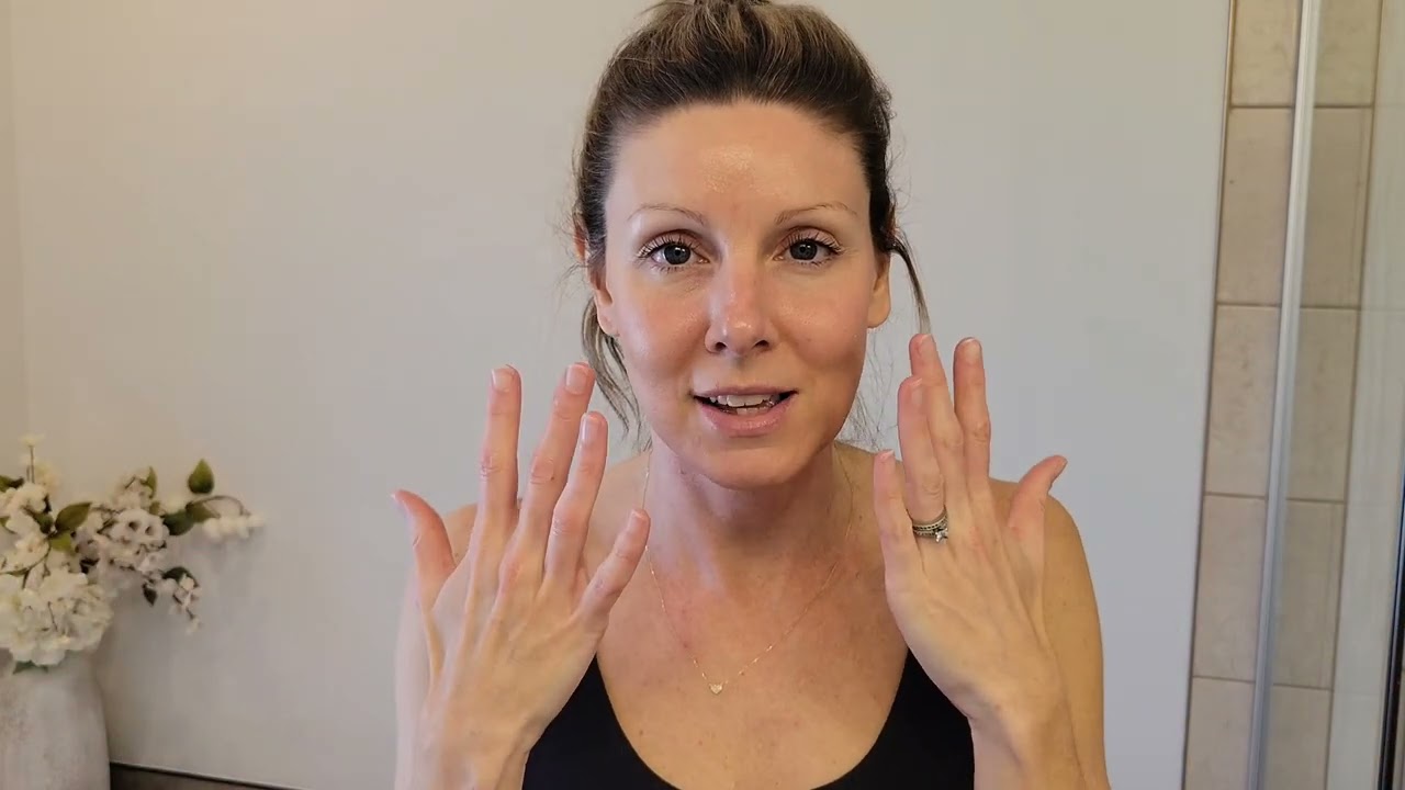 STEP 5: Moisture Absolute Face Oil | BFB 7-Piece Skincare Set