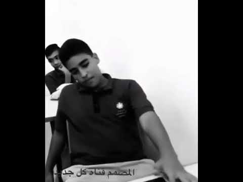 ولد يتصل على امه في وقت المدرسه و يسأل امه تحبيني