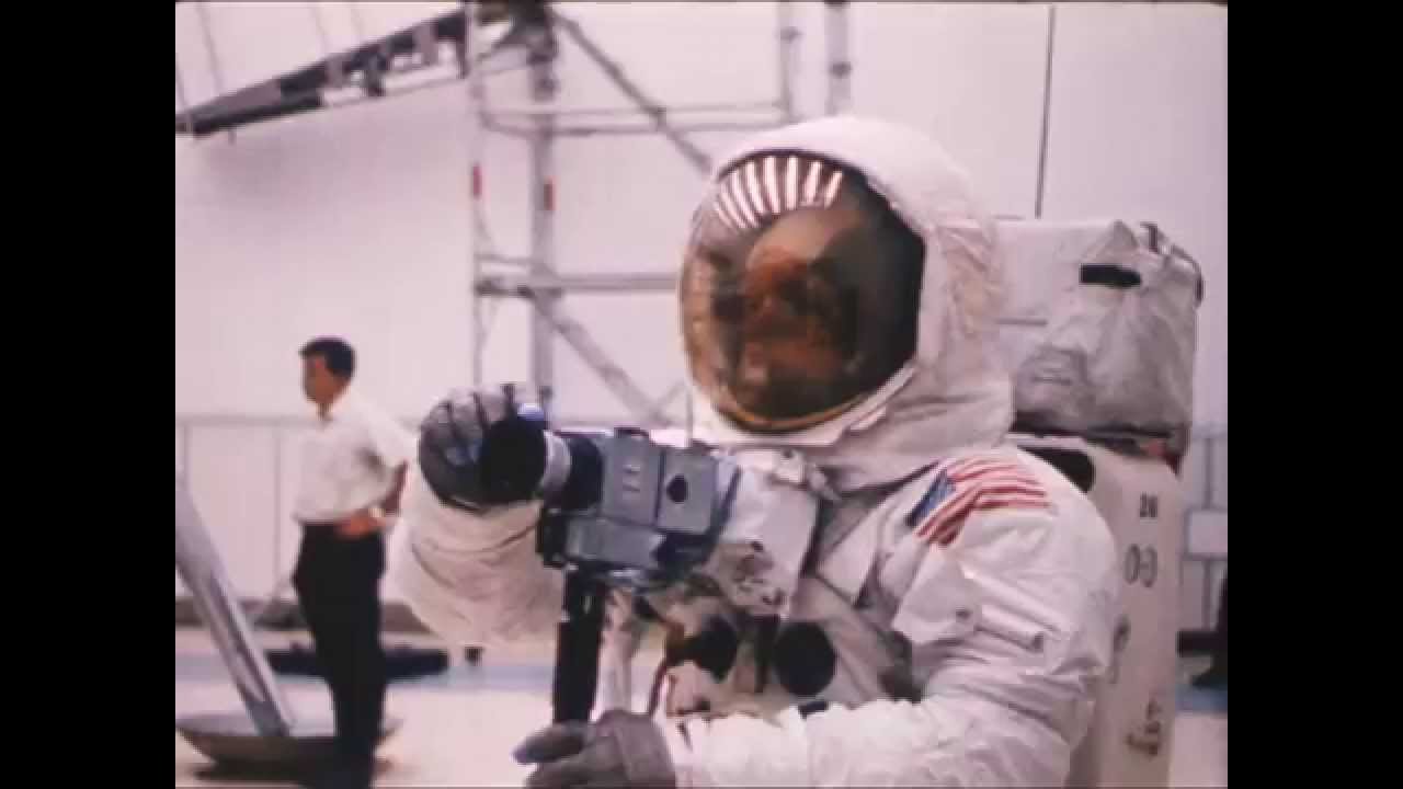 In The Shadow Of The Moon - Official® Trailer [HD] - YouTube
