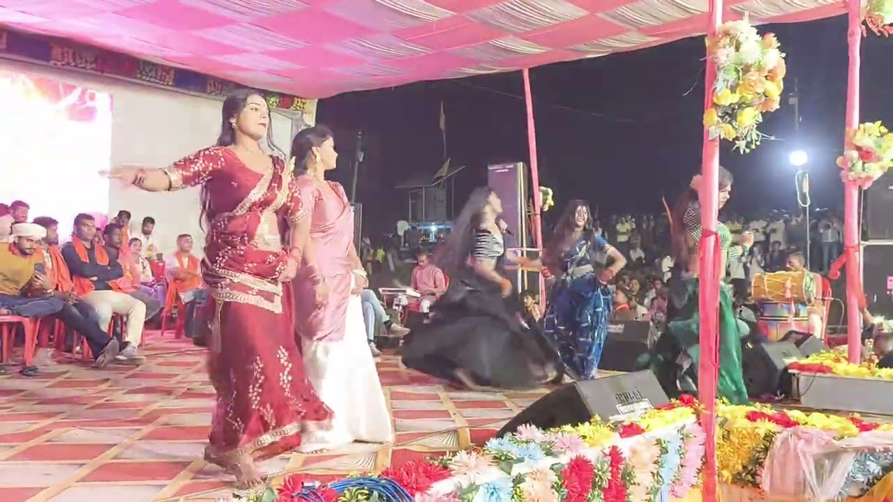 Vishal Gagan, dancer kajal raj Holi songs पानीय lale lal#stageprogram #vishalgagan#holi #holispecial