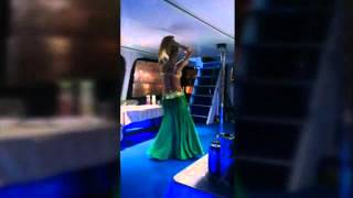 Boğazda Dansözlü Tekne Turu