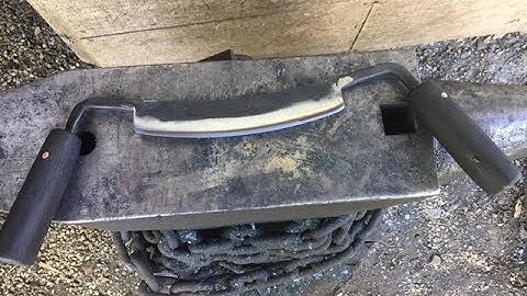 Forging a draw knife from an old file