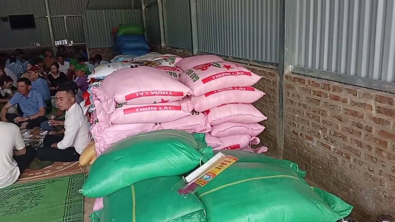 Khai trương cửa hàng gạo sạch Lèo Văn Thích Tại bản Nà Tâu 