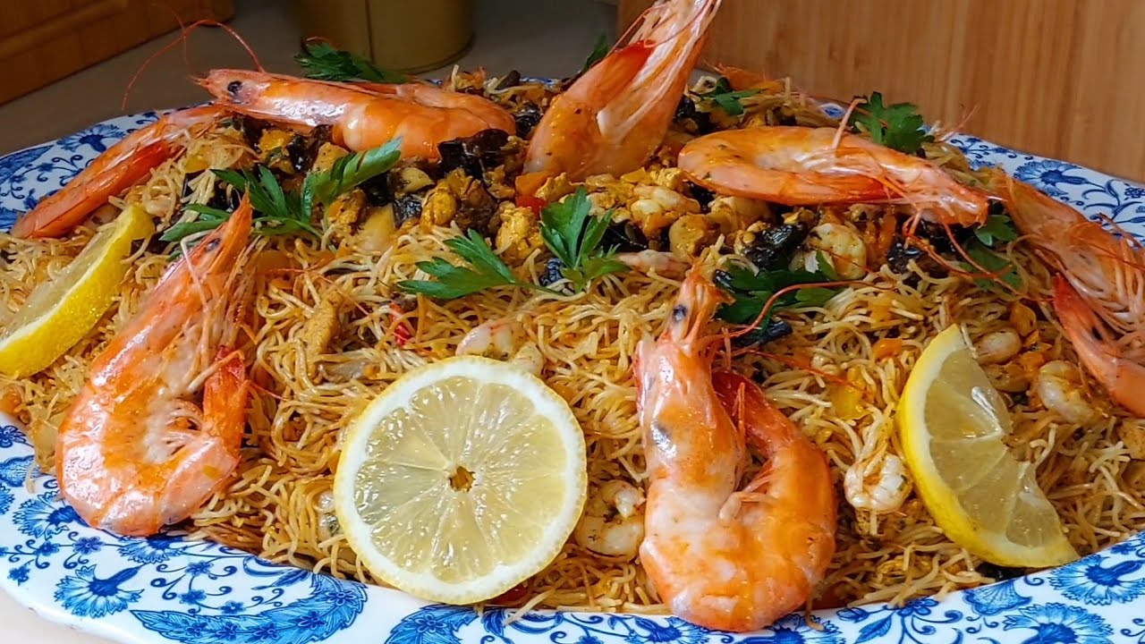 السفة المالحة بالخضر و القمرون لذيذة جدا و ناجحة 😍 طبق مغربي 🇲🇦 يمتع أسرتك و يحمر وجهك قدام ضيوفك 👌