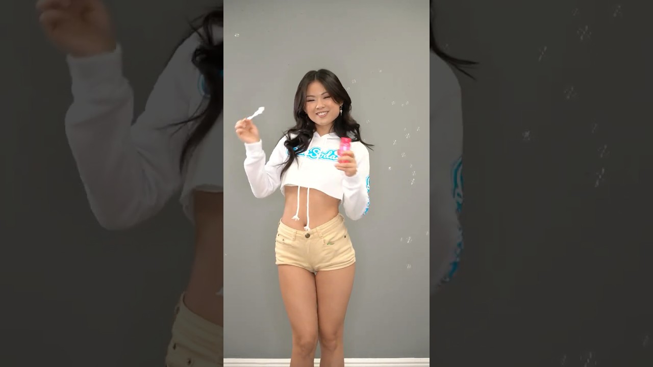 ⁣The Cutest Asian Porn Star Lulu Chu on The Set For CamSoda