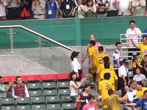 2010年度足總盃決賽天水圍飛馬對公民之排隊攞牌彈彈跳