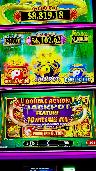 This is why I MAX BET 🤑 #casino #slots #bonus #jackpot