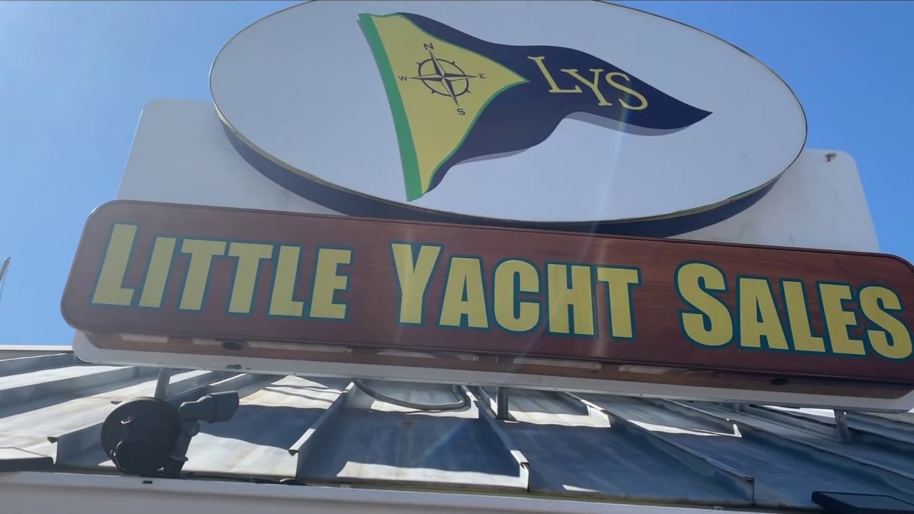 ⁣SOLD!!! 2004 41' Lagoon Catamaran Sailboat for sale at Little Yacht Sales, Kemah Texas