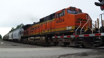H3 Dash 9 on BNSF Covered Hopper Train