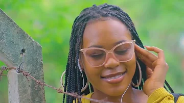 DOREEN TITO -  NIONGOZE LYRICS VIDEO