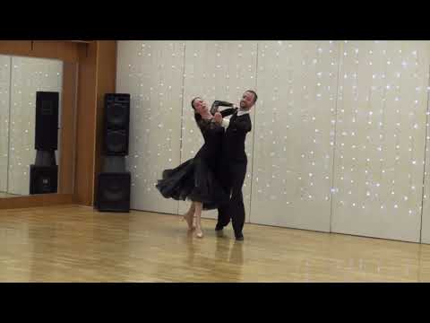 GOLD QUICKSTEP