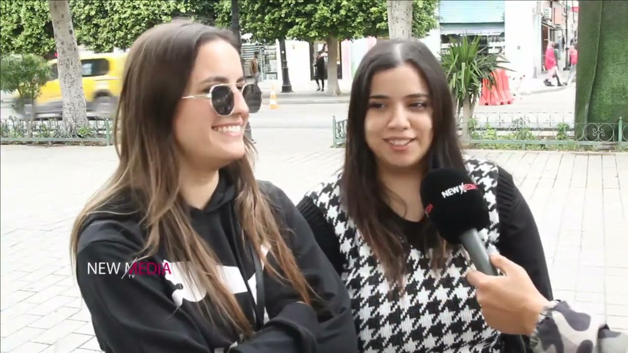 من الجزائر سياحة في تونس..   