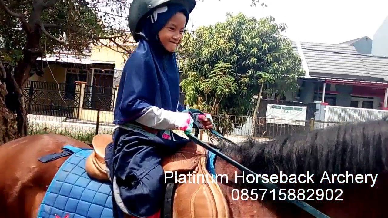Latihan Berkuda di Kota Bekasi 