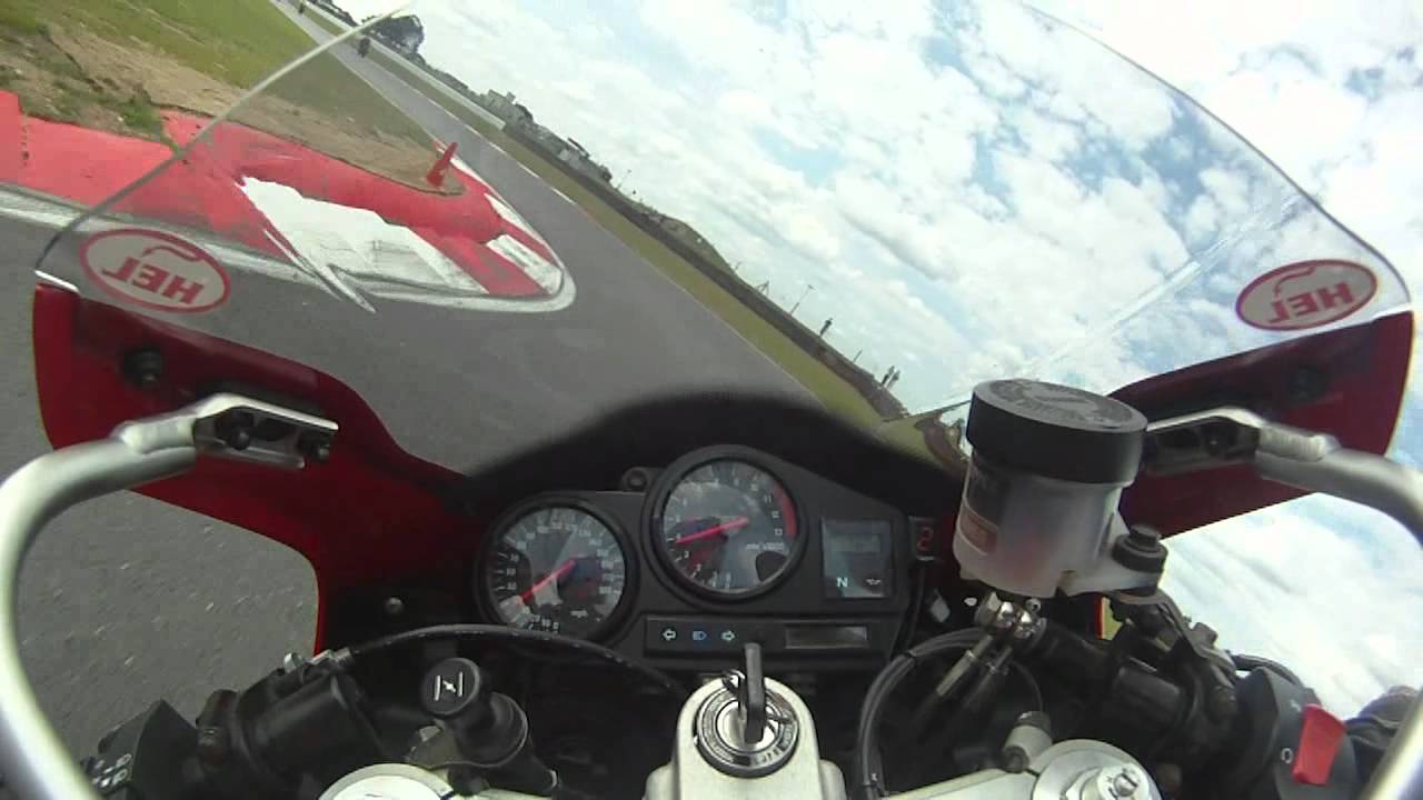 Snetterton 300 Trackday onboard my Fireblade CBR900RR