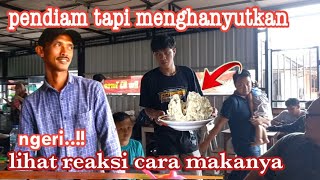 SOSOK PENDIAM  BIKIN GEGER DI LOMBA MAKAN BAKSO